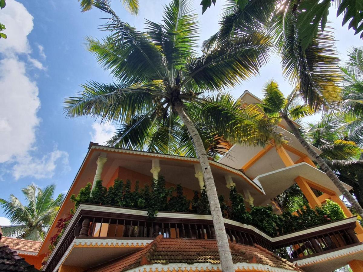 Thriphala Ayurveda Yogashram Apartment Thiruvananthapuram Luaran gambar