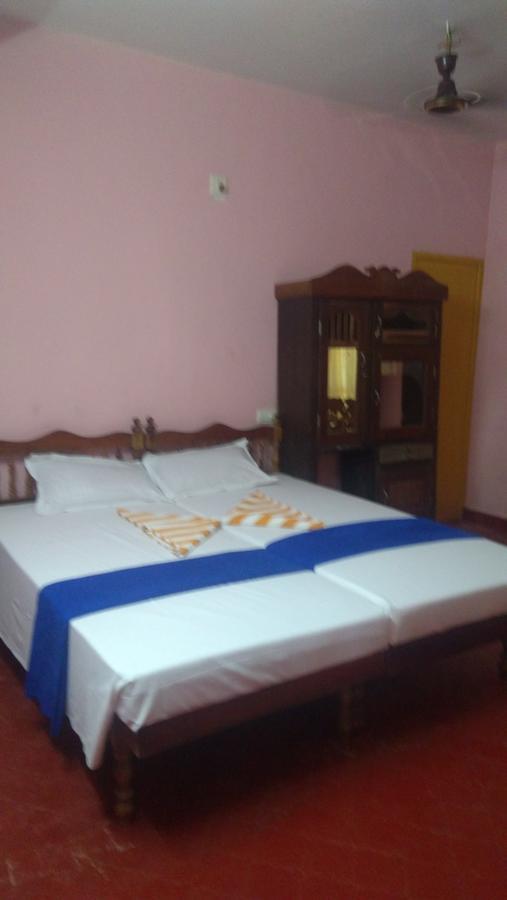 Thriphala Ayurveda Yogashram Apartment Thiruvananthapuram Luaran gambar
