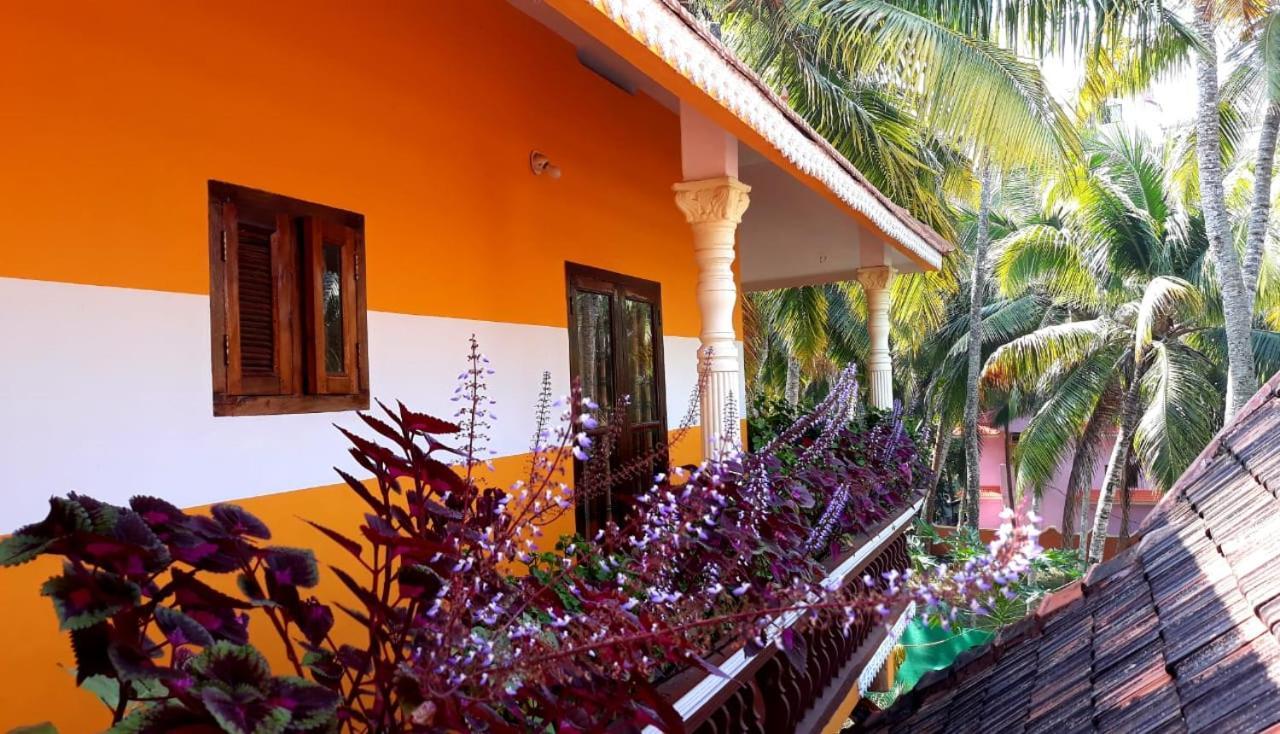 Thriphala Ayurveda Yogashram Apartment Thiruvananthapuram Luaran gambar