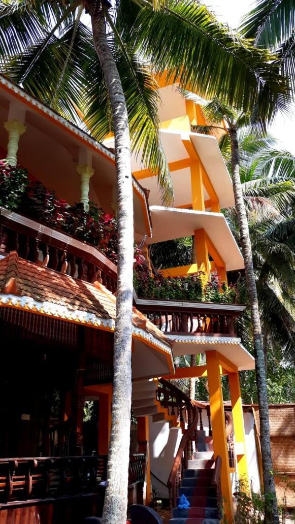 Thriphala Ayurveda Yogashram Apartment Thiruvananthapuram Luaran gambar